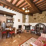 With Air Conditioning, Private Terrace And Pool Semesterbostad